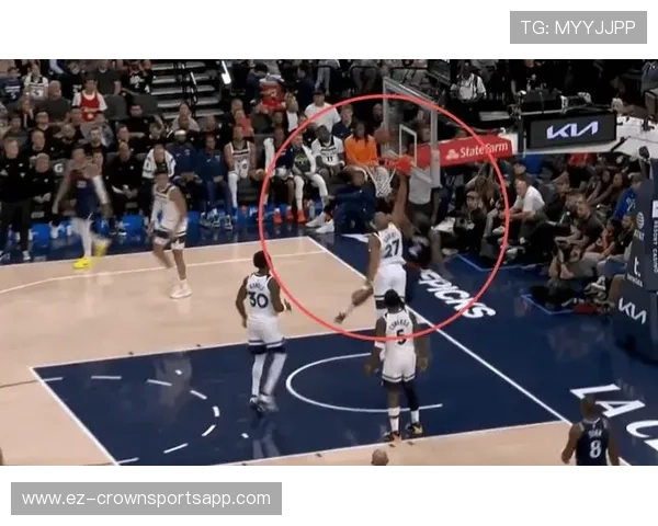 伦纳德挡拆制造错位提升效率，拉开与对手关键得分差距