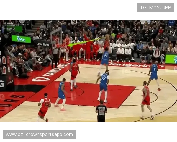 巴恩斯三分无球跑动提升球队进攻空间显著拉开防线