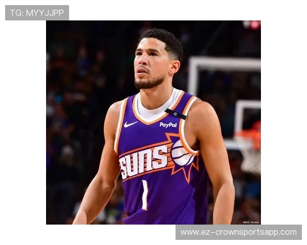 德文·布克突破创造空档提速球队得分爆发，提升核心影响力