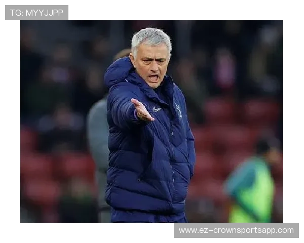 热刺防线前提风险暴露，战术适应性不足影响防守稳定性